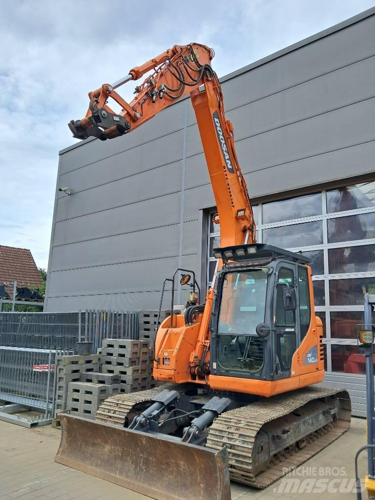 Doosan DX 140 LCR-3 Escavatori cingolati