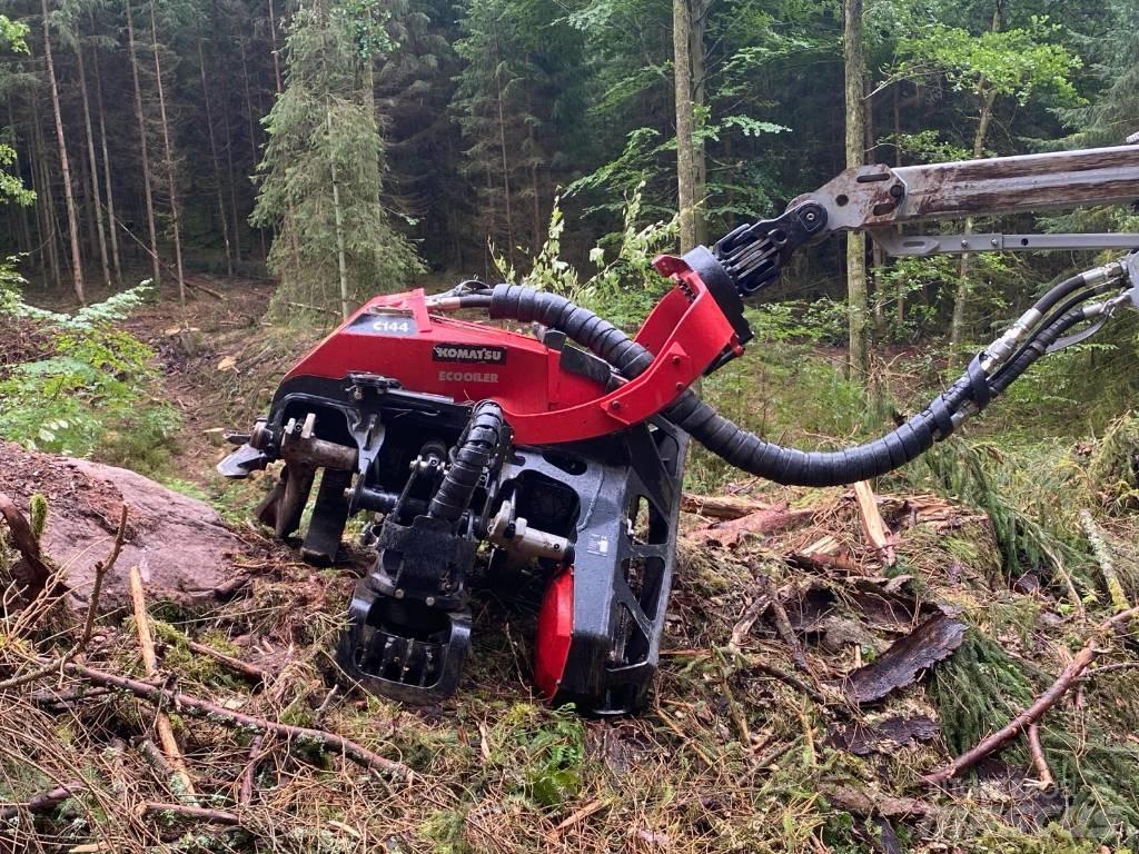 Komatsu 931 XC Abbattitrici, Disboscatrici