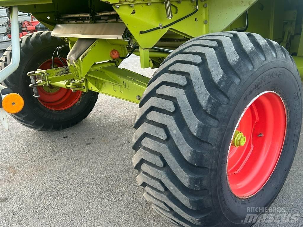 CLAAS Mega 202 Mietitrebbiatrici