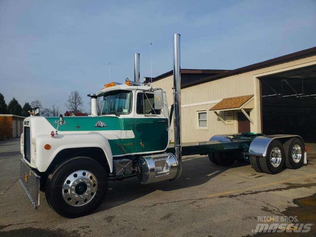 Mack R700 Autocabinati