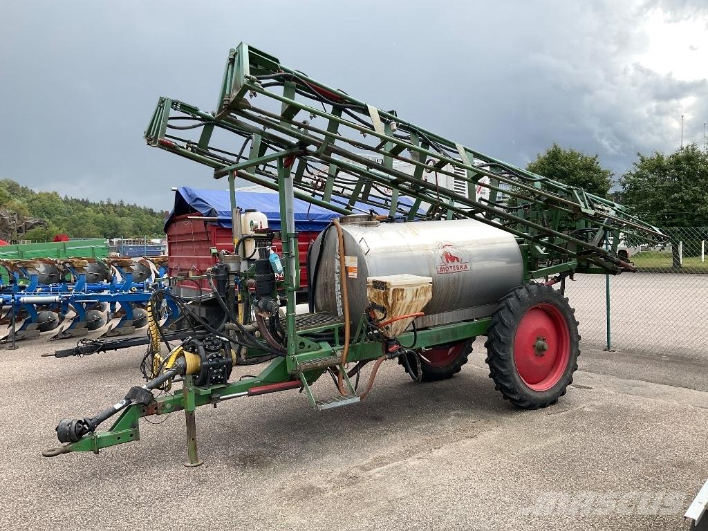 Moteska 2500 Irroratrici trainate