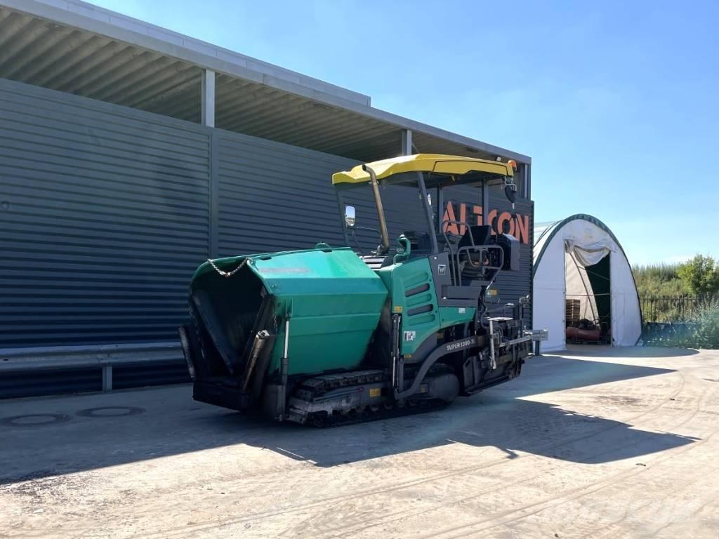 Vögele SUPER 1300-3I Finitrici