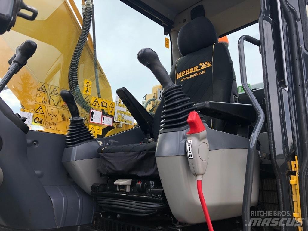 Komatsu PC210LC-11 Escavatori cingolati