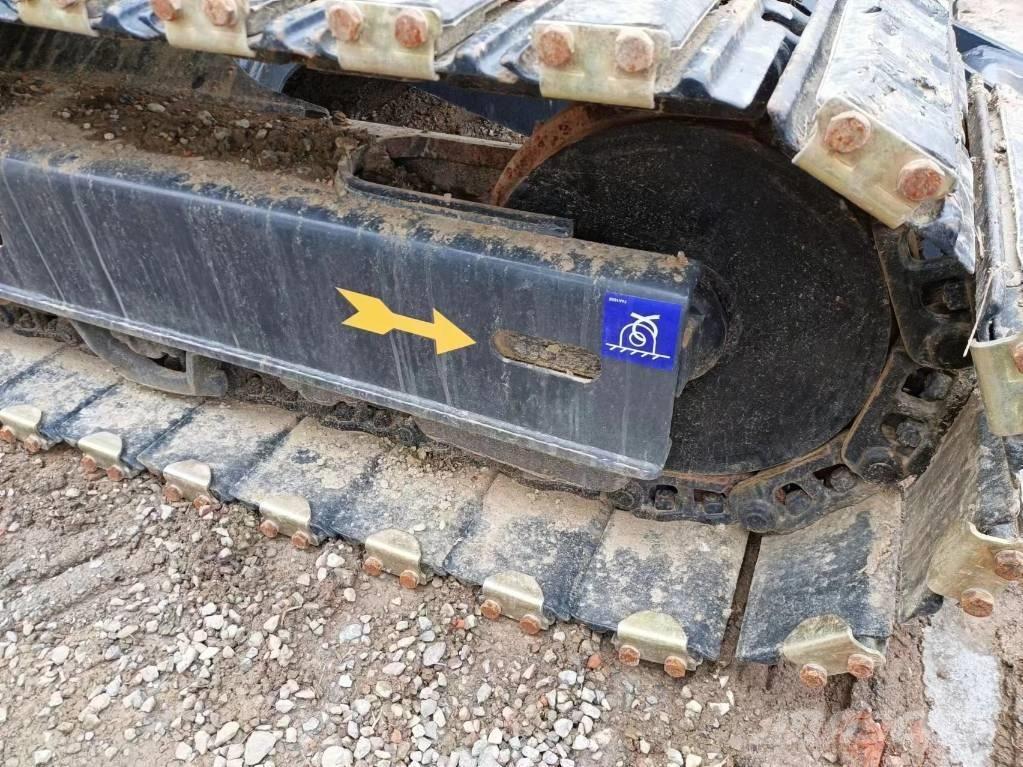 Komatsu PC 70-8 Escavatori cingolati