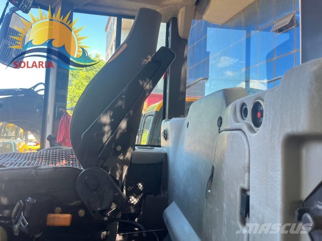 Volvo L 120 F Pale gommate