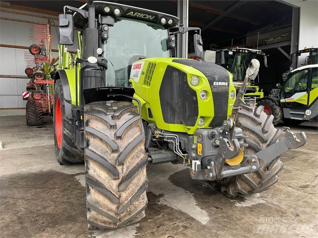 CLAAS Arion 660 Trattori