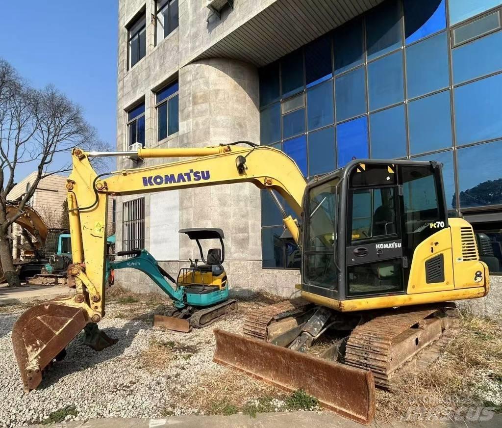 Komatsu PC70 Escavatori cingolati
