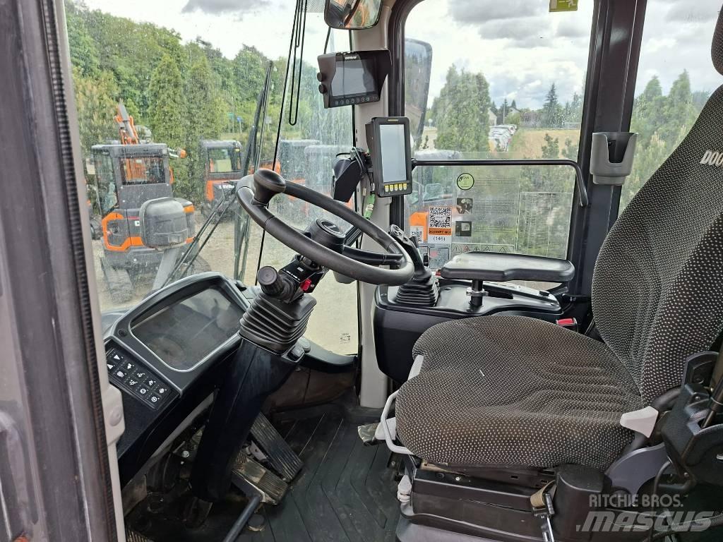 Doosan DL 420-5 Pale gommate