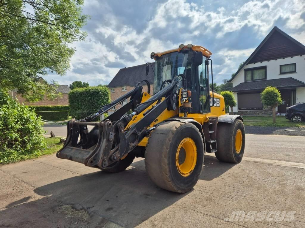 JCB 416 HT Pale gommate