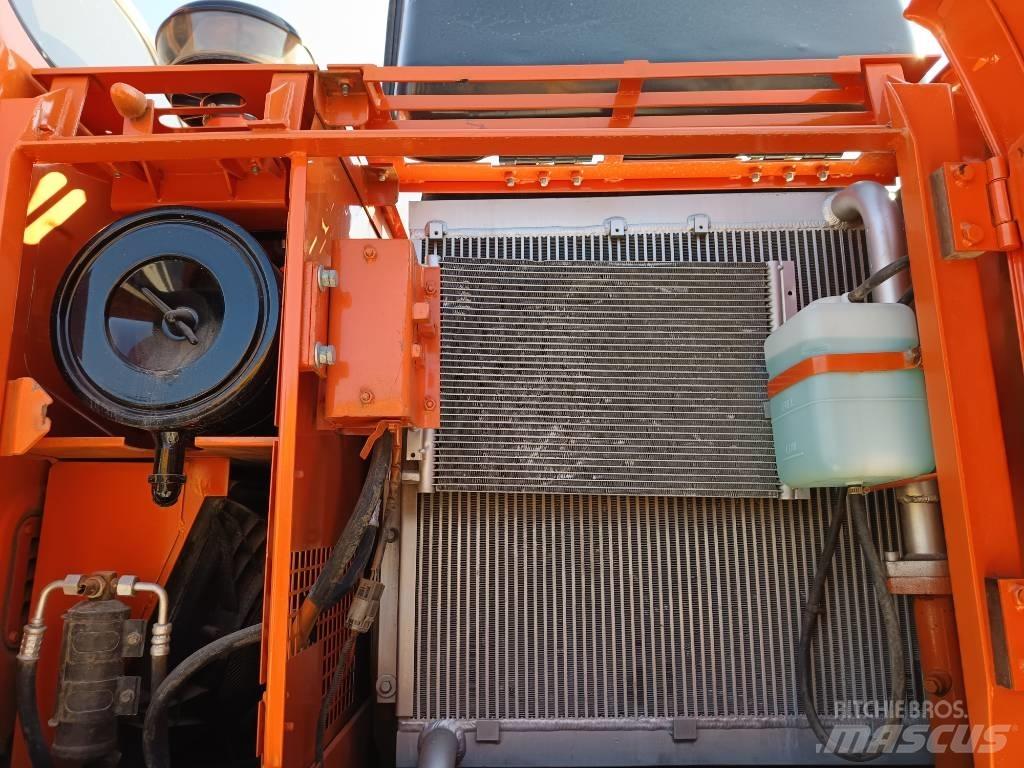 Doosan DH 150 W-7 Escavatori gommati