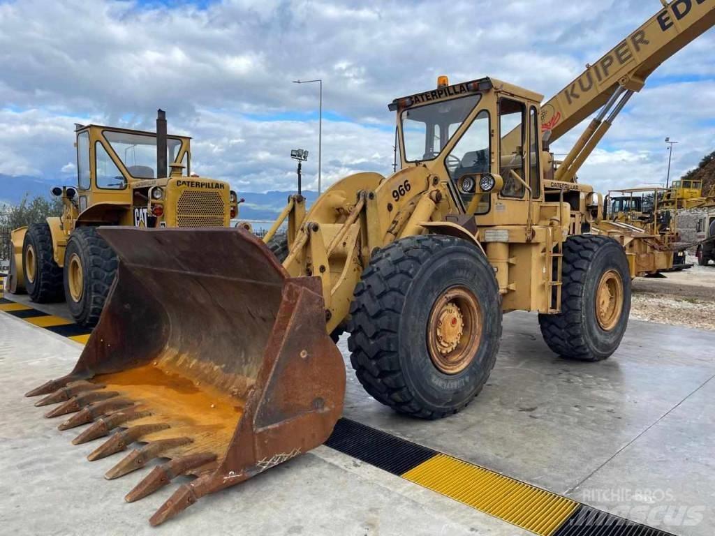 CAT 966 C Pale gommate