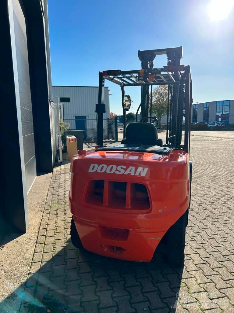 Doosan D50C-5 Carrelli elevatori diesel