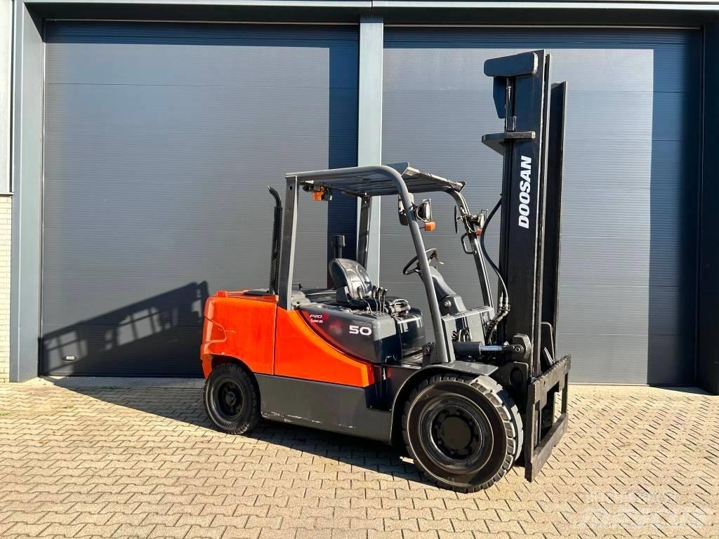 Doosan D50C-5 Carrelli elevatori diesel