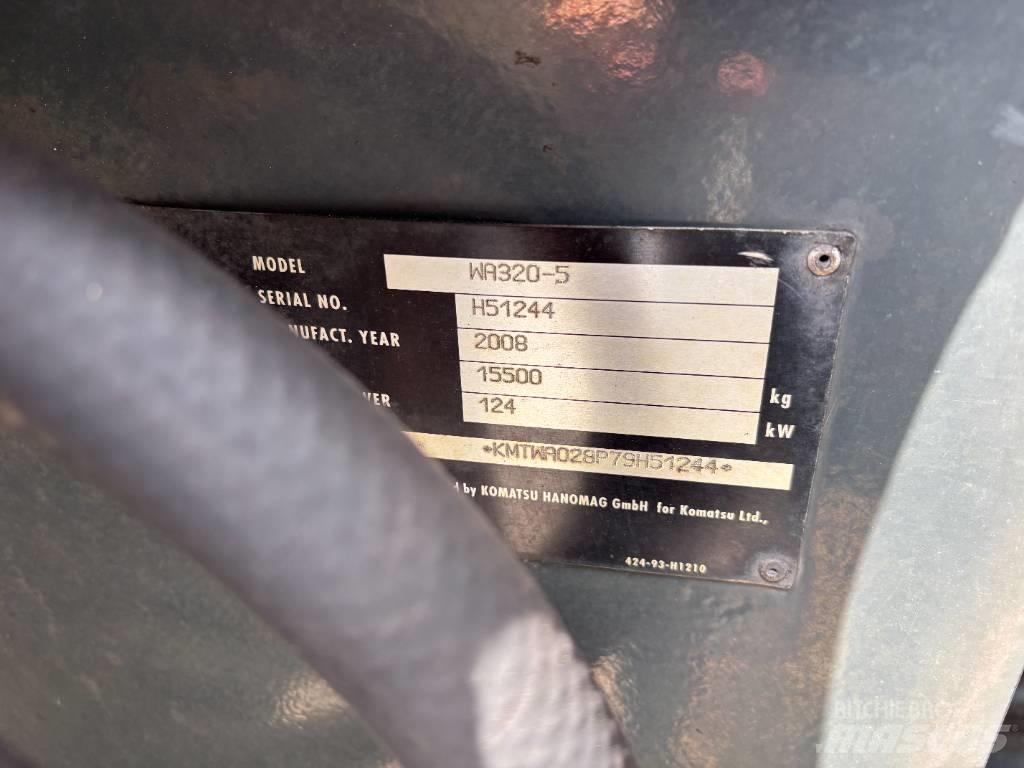 Komatsu WA 320-5 Pale gommate