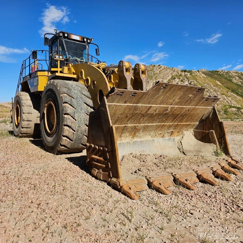 CAT 993K Pale gommate