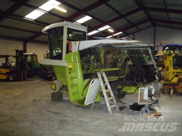 CLAAS 800 series Accessori per macchine da fieno e foraggio