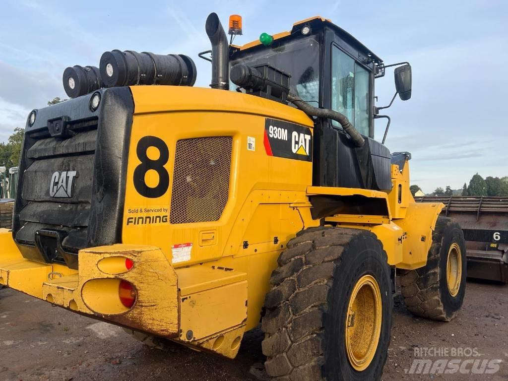 CAT 930 M Pale gommate