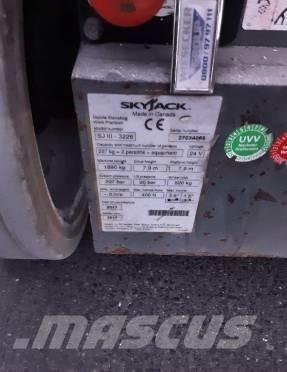 SkyJack SJ III 3226 Piattaforme a pantografo