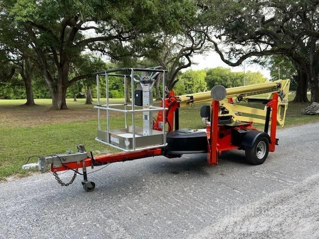 JLG T 350 Piattaforme aeree su rimorchio