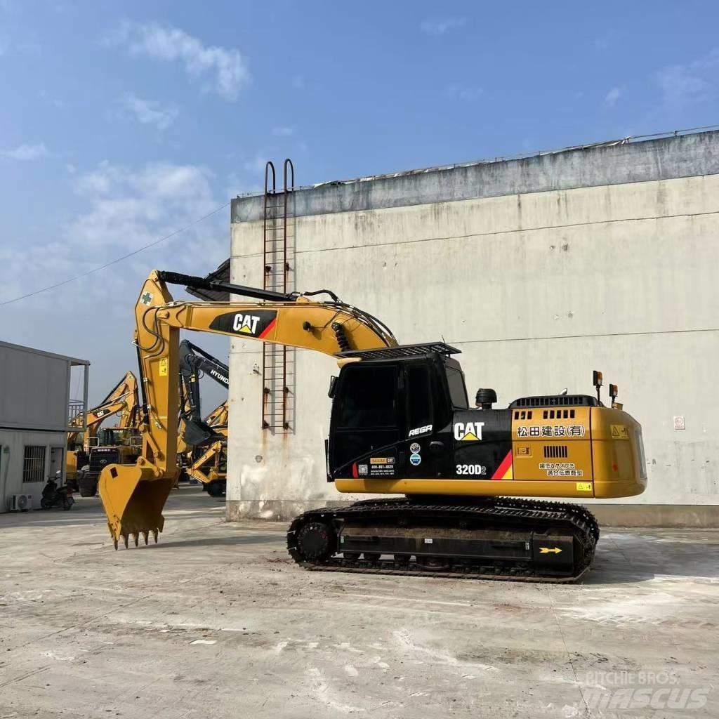 CAT 320D2 Escavatori medi 7t - 12t