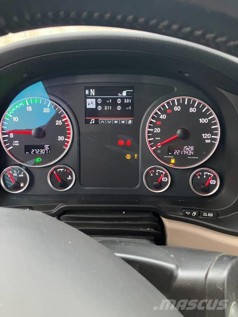 MAN TGX 26.500 6X2 Camion con gancio di sollevamento