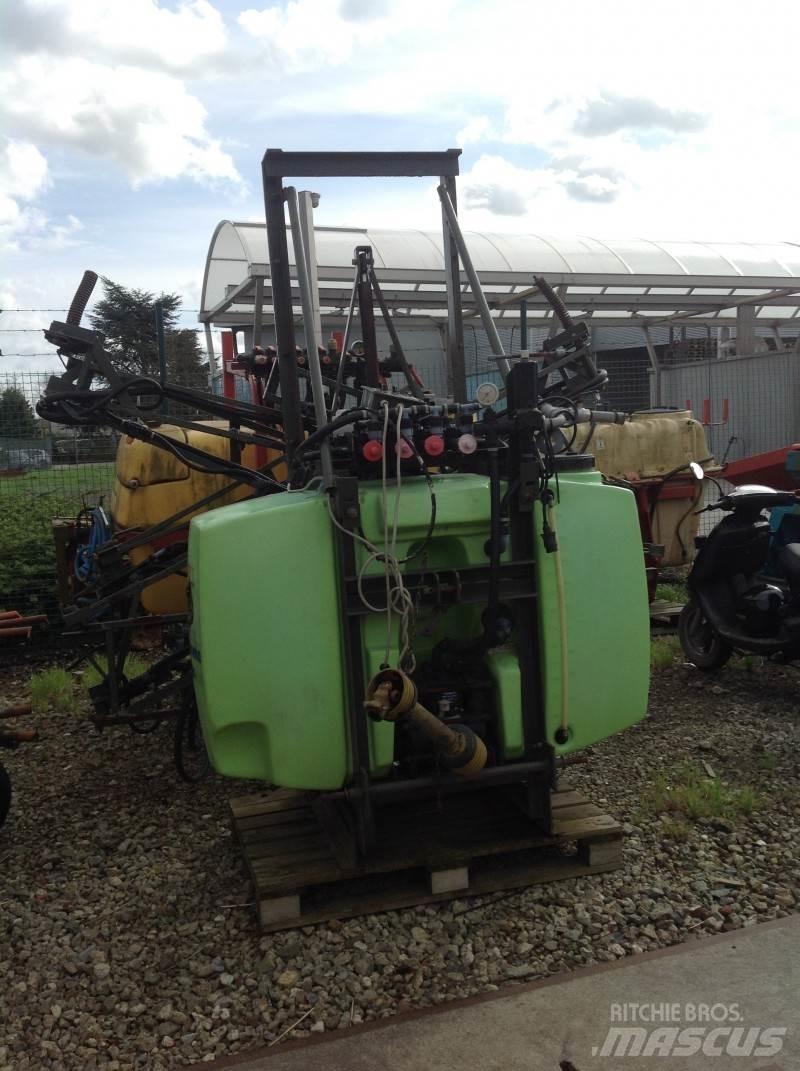 Tecnoma Télec Irroratrici trainate