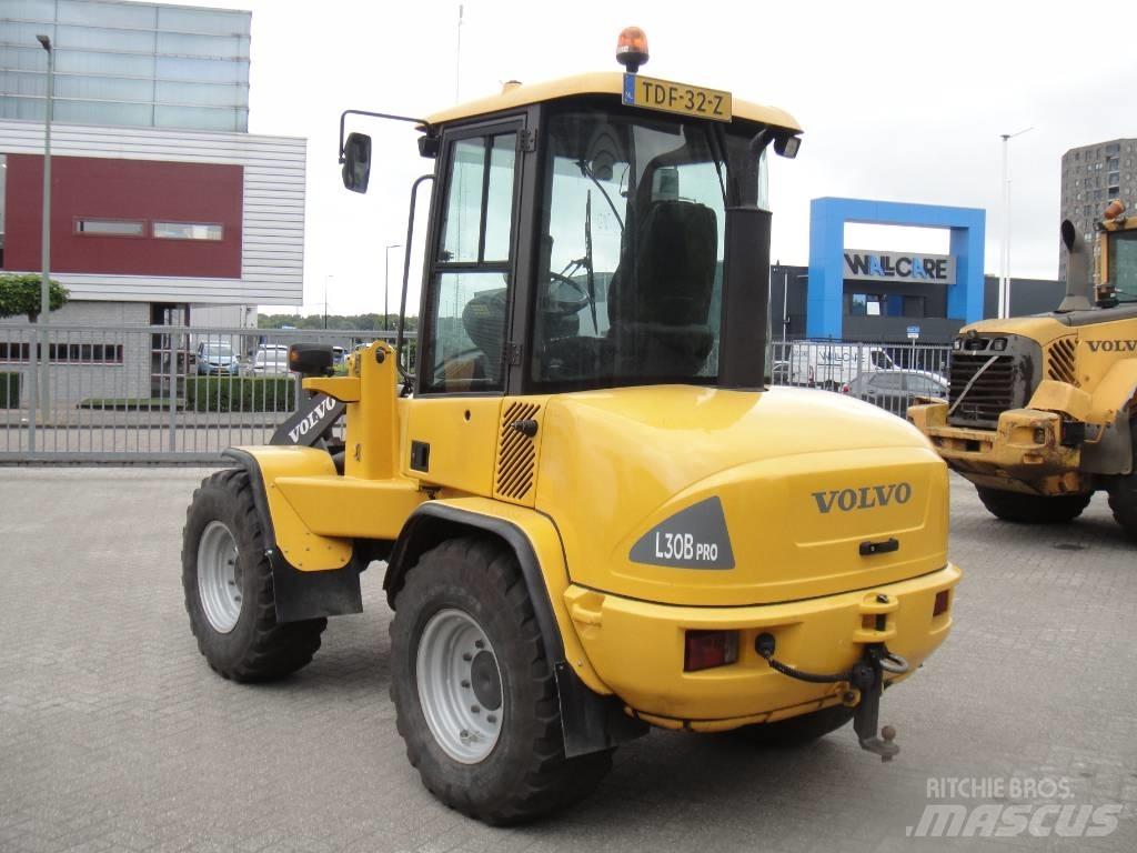 Volvo L 30 B Pale gommate