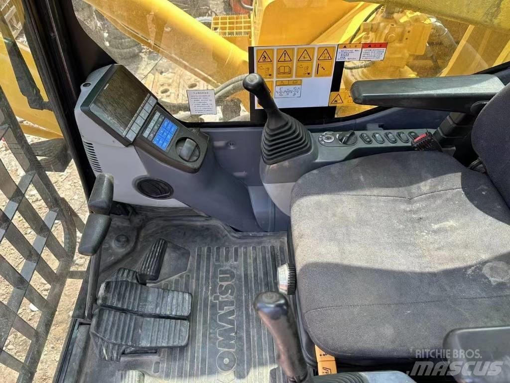 Komatsu PC 850SE Escavatori anfibi