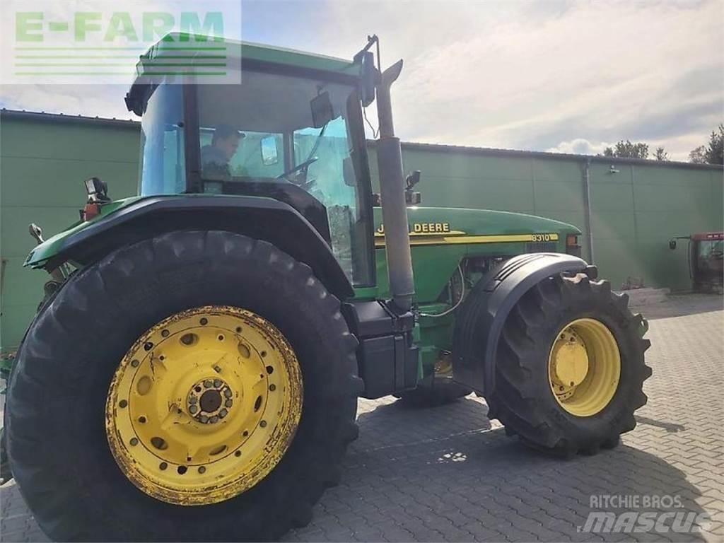 John Deere 8310 Trattori