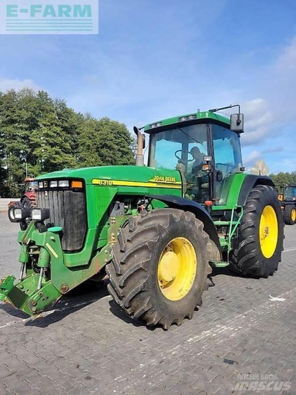 John Deere 8310 Trattori