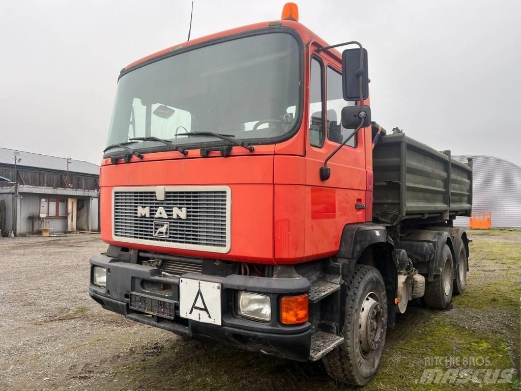 MAN F 08 Camion ribaltabili