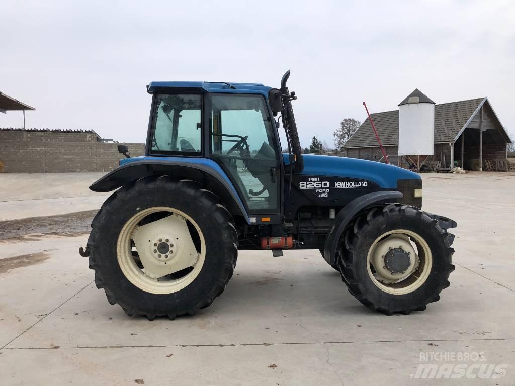 New Holland 8260 Trattori