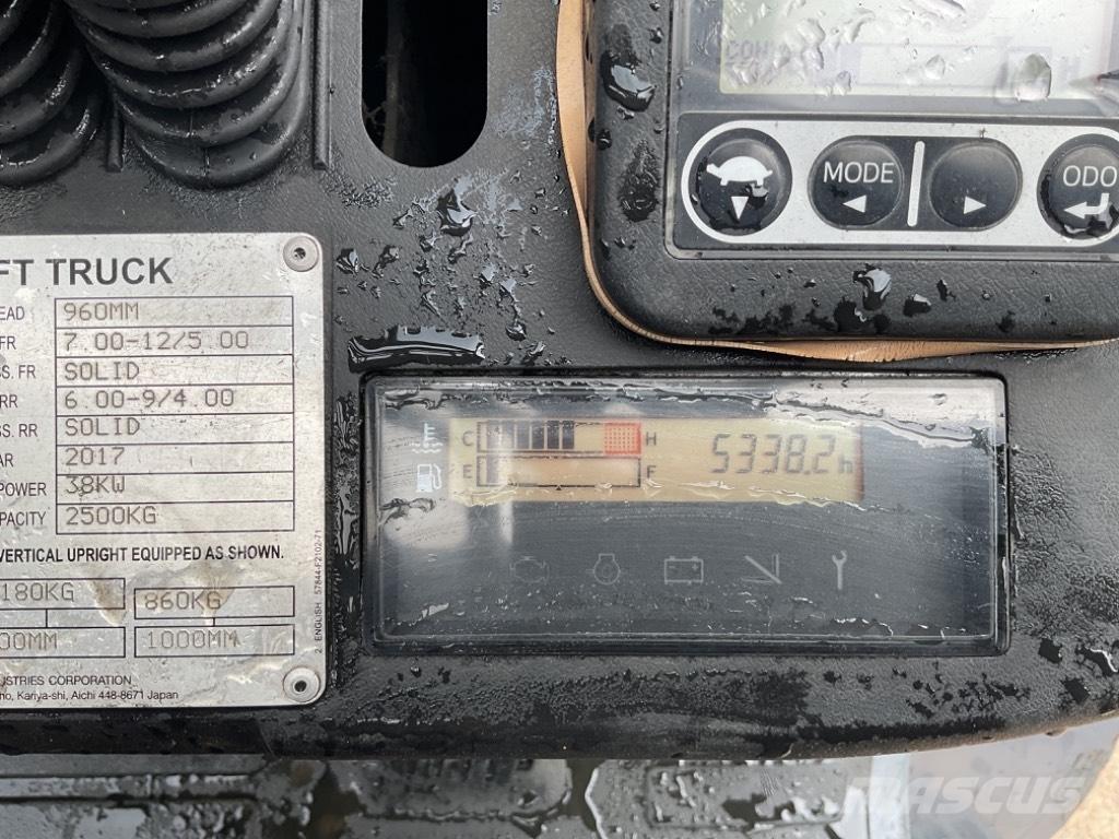 Toyota 02-FGF25 Carrelli elevatori GPL