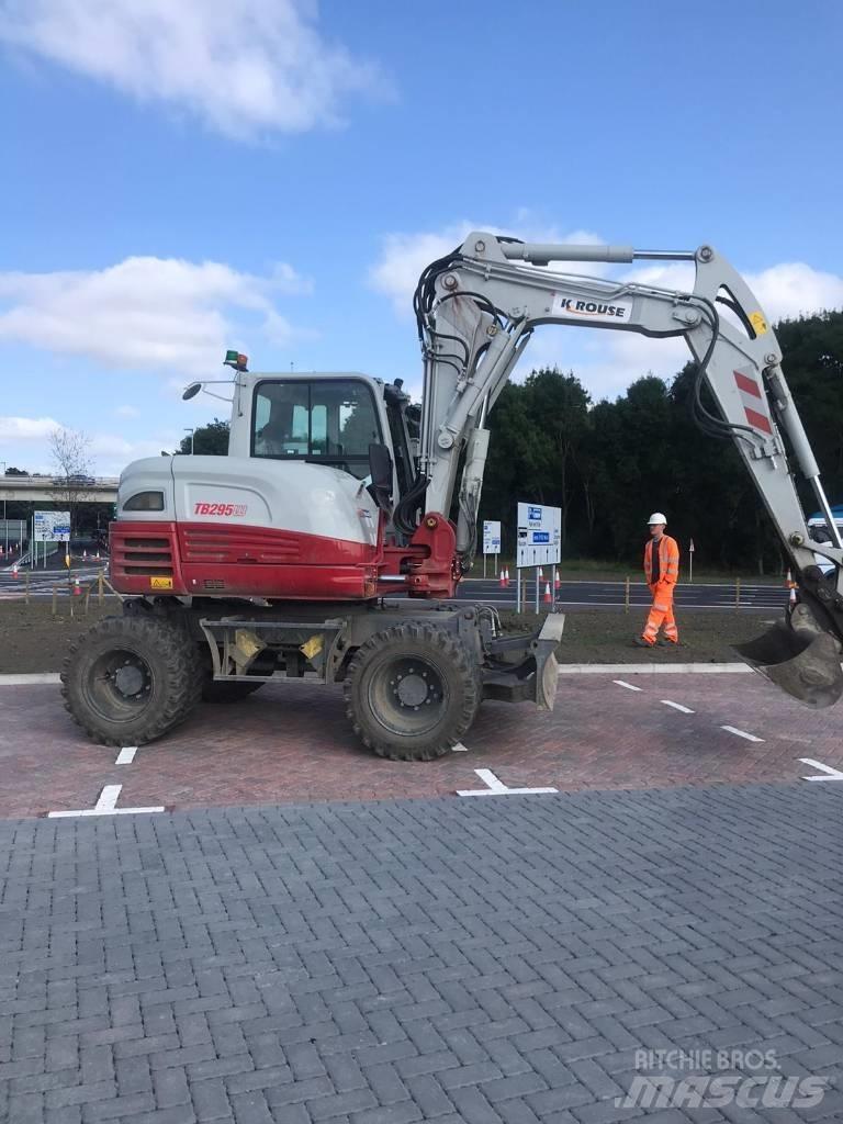 Takeuchi TB295W Escavatori gommati