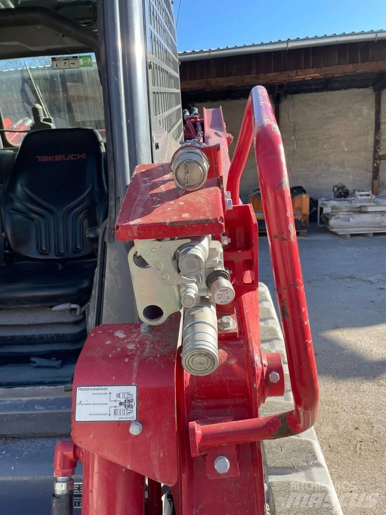 Takeuchi TL12 Mini Pale Gommate