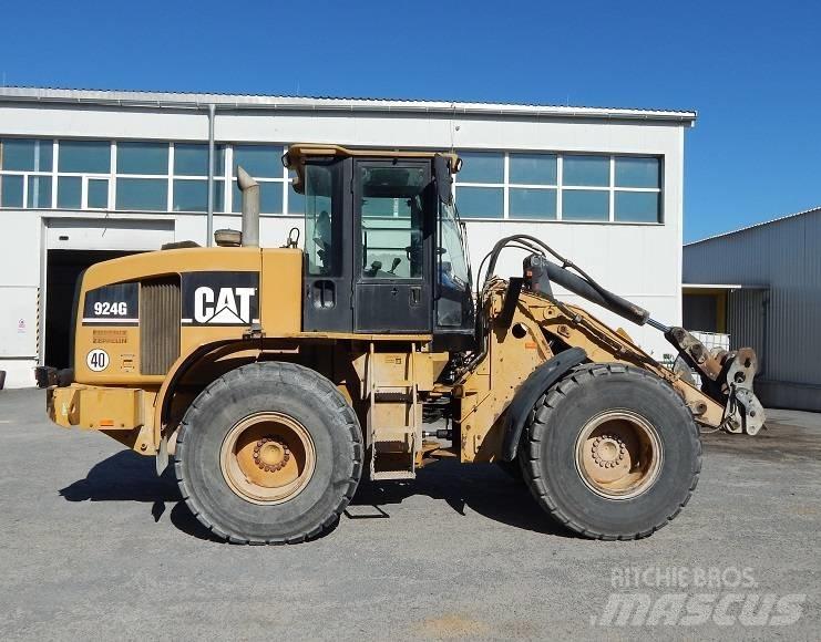 CAT 924 G Pale gommate