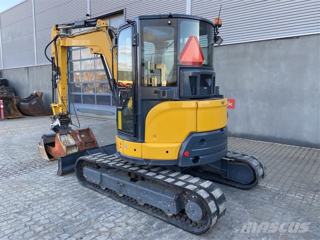 Yanmar VIO50-6 Escavatori gommati