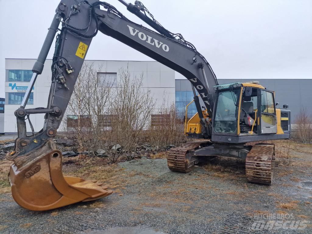 Volvo 220E Escavatori cingolati
