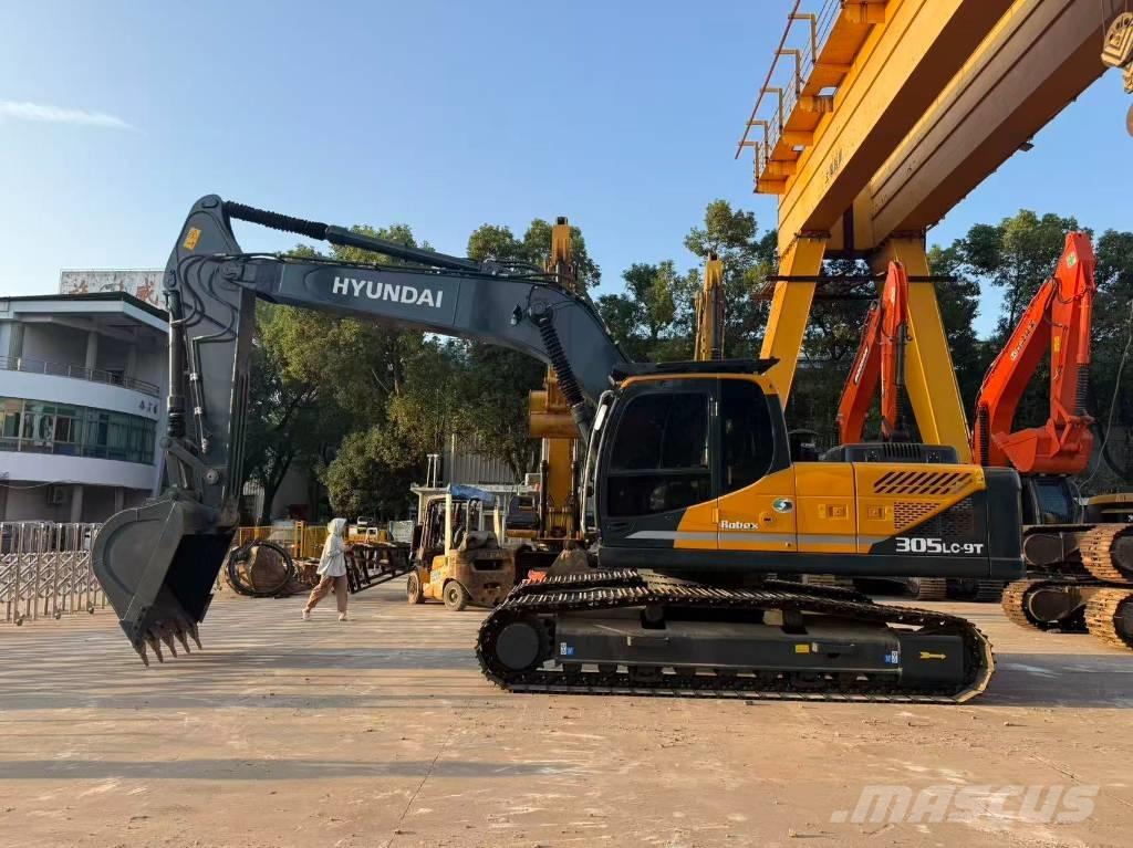 Hyundai R305LC-9T Movimentazione rifiuti