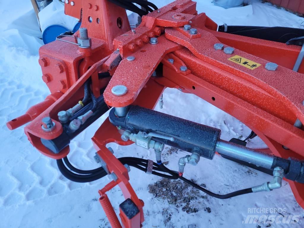 Kubota RM 3005V Aratri reversibili