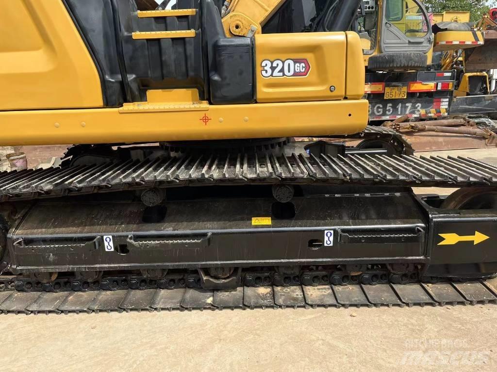 CAT 320 GC Escavatori cingolati