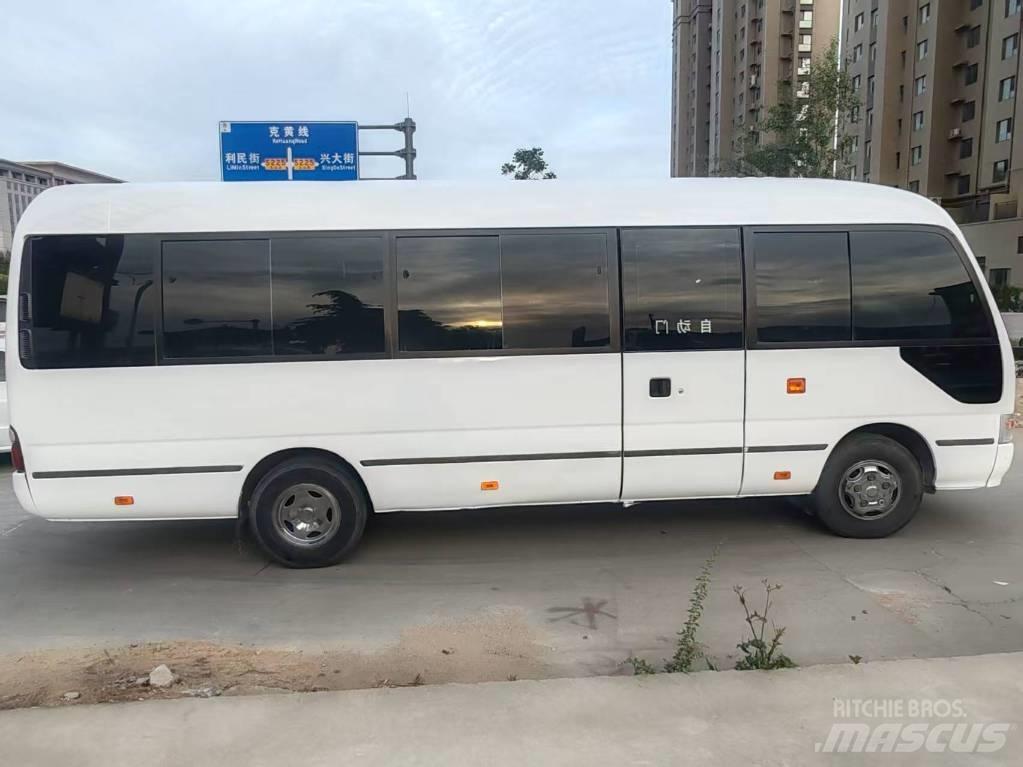 Toyota Coaster Autobus interurbani