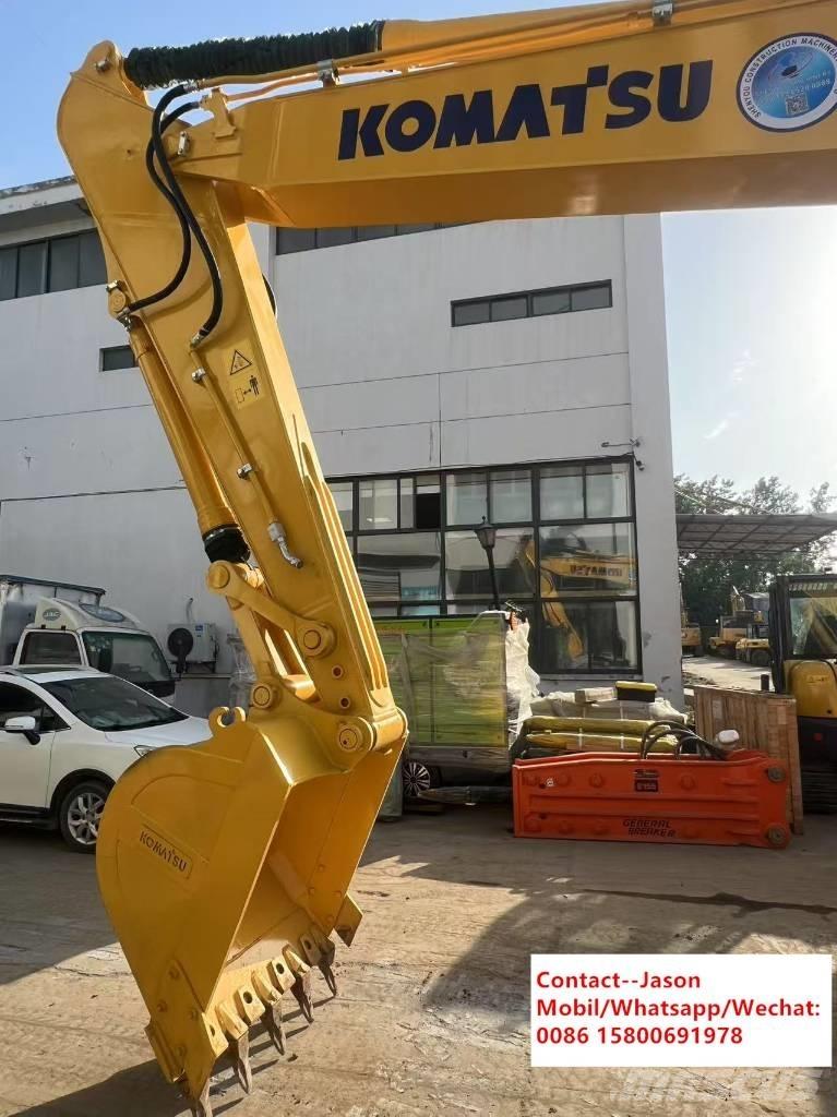 Komatsu PC 220-8 Escavatori cingolati