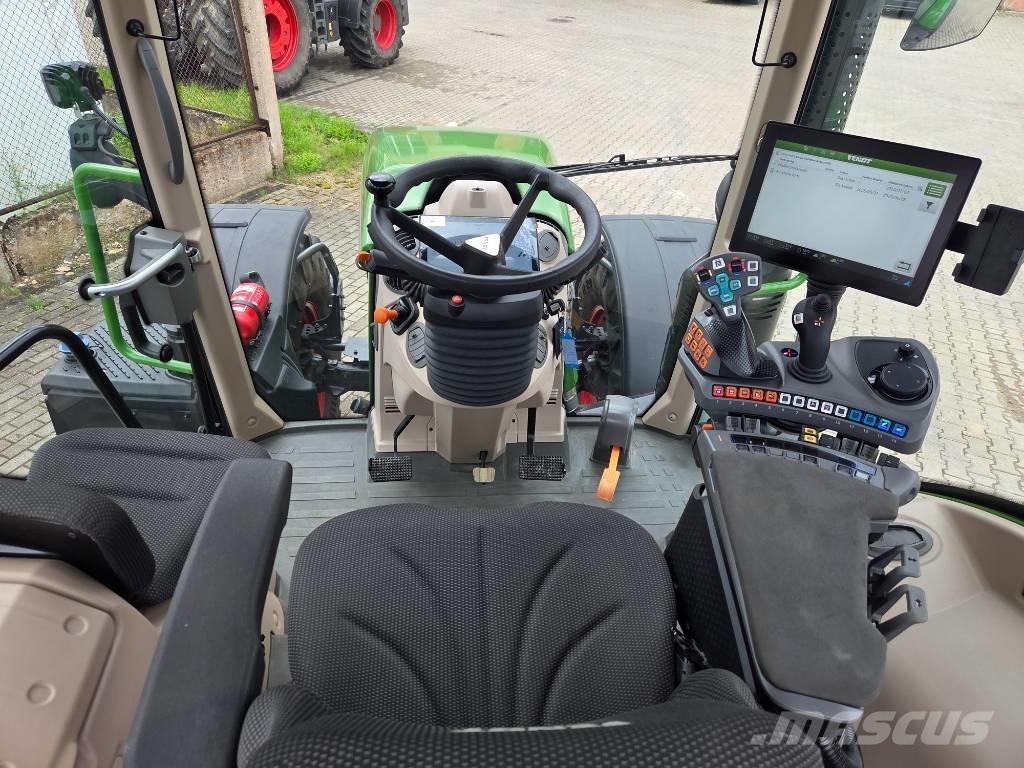 Fendt 724 Vario Trattori