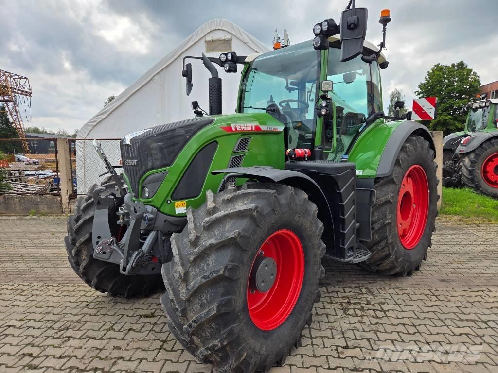 Fendt 724 Vario Trattori