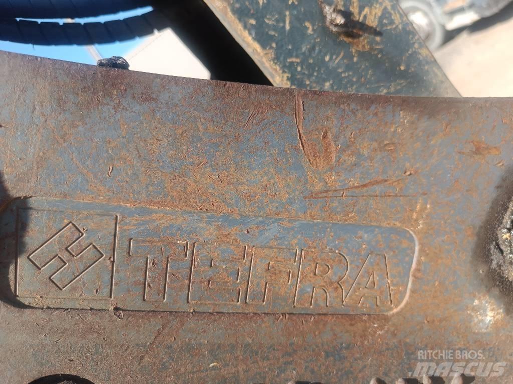 Hyundai R140LCR-9A Escavatori cingolati