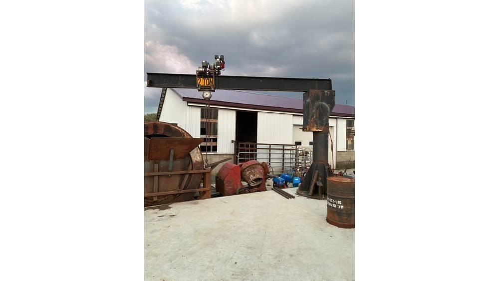  Crane and Winch Gru a carroponte e a cavalletto