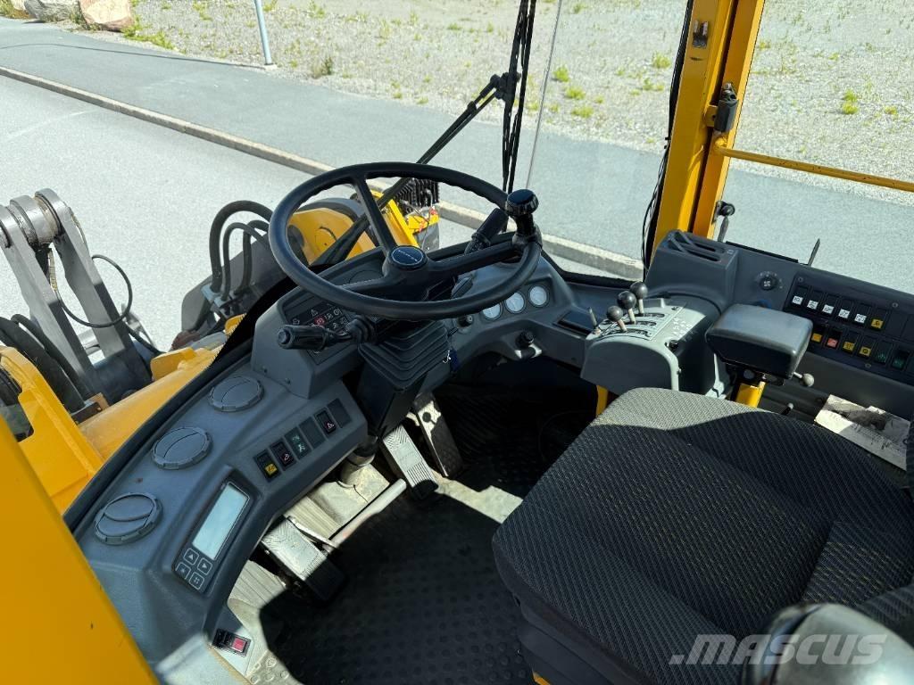 Volvo L 70 C Pale gommate