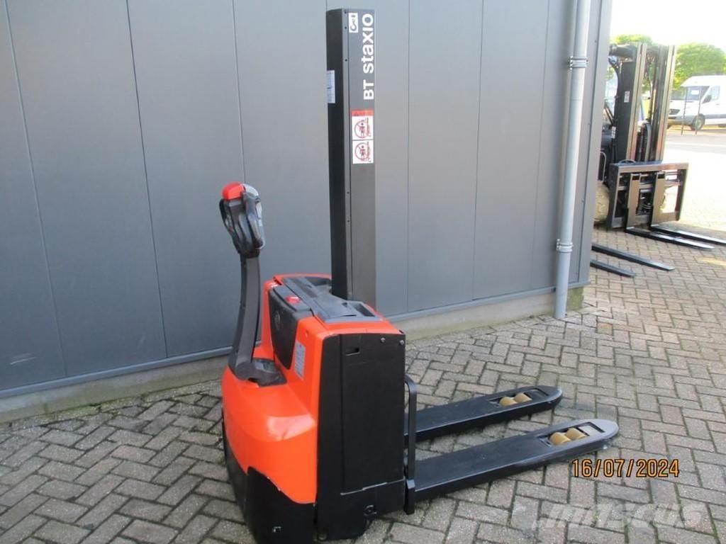 BT SWE 080L Transpallet uomo a terra