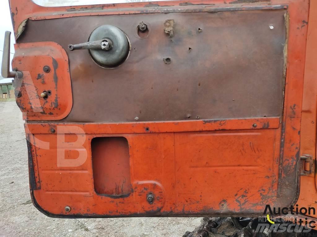  Onbekend DT-75 Dozer cingolati